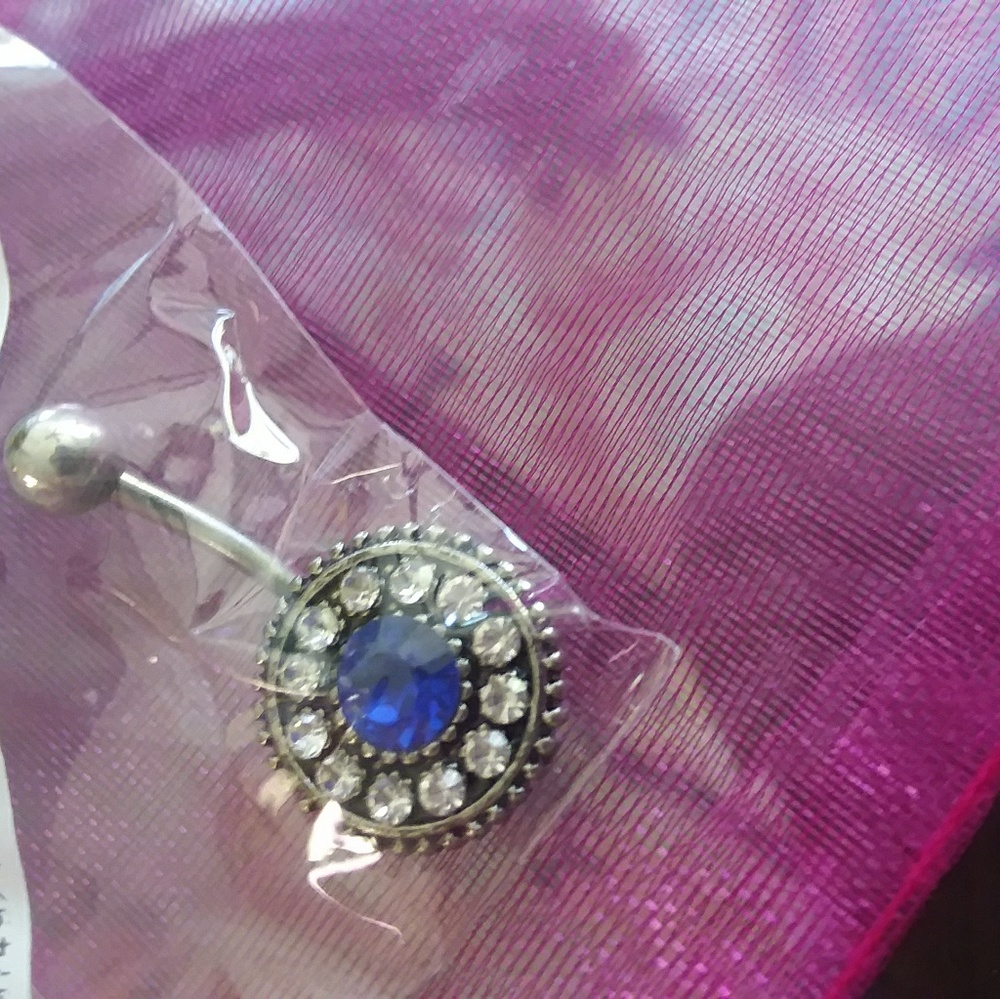 Sapphire belly ring